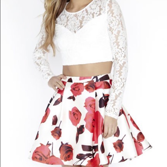 Lace/Floral Long Sleeve Two Piece - Picture 2 of 3